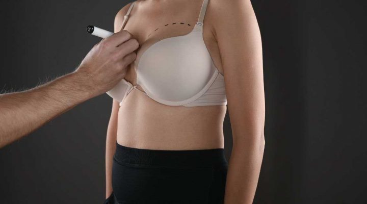 طرق تجميل الثديين