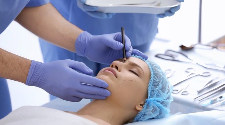 عملية الحاجز الأنفي والغضاريف بالمنظار