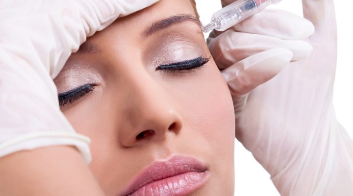 عملية رفع الحواجب