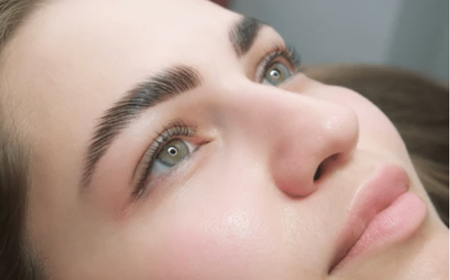 زراعة الحواجب