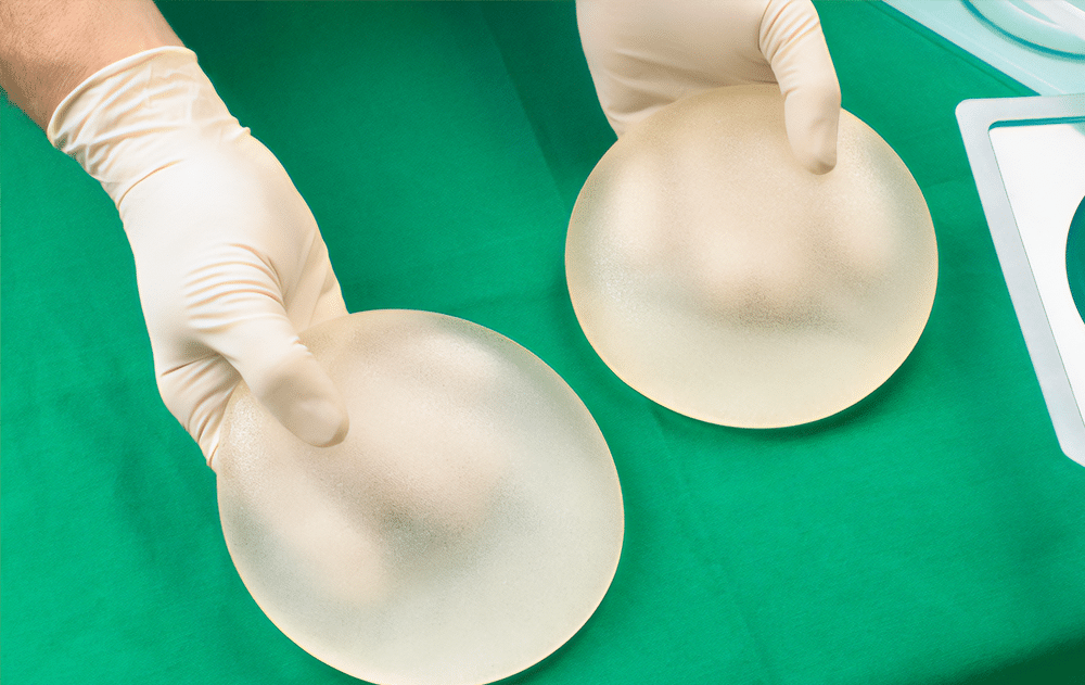 السيليكون لتكبير الثدي كيفية تحقيق المظهر المثالي في 5 خطوات 4 عيوب عملية تكبير الثدي